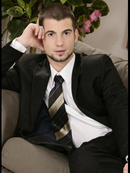 Ari Black