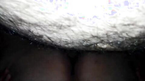 Se vienen en mi culo - Bareback Amateur Bear