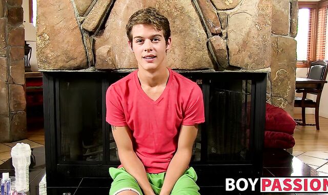 Hot young Alex Jordan jerking off with fleshlight solo