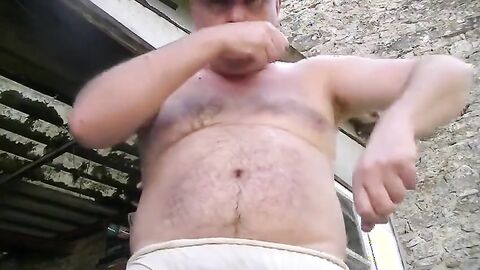 Bearded Daddy Jacks Off Outdoors