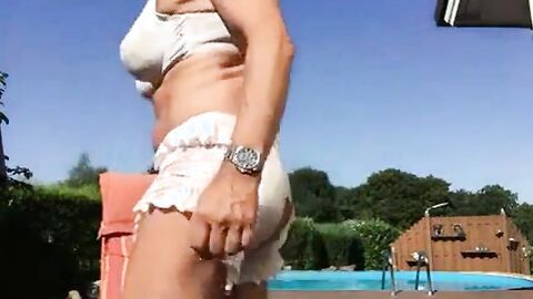 Mature Daddy Wanks Solo
