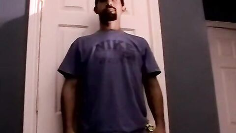Hardcore masturbation with older dude with hairy chest