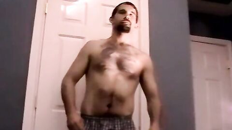 Hardcore masturbation with older dude with hairy chest