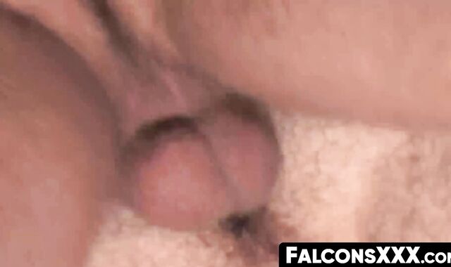 FalconsXXX.com - Muscular hunk gets smashed by a big dick businessman in a raw encoun