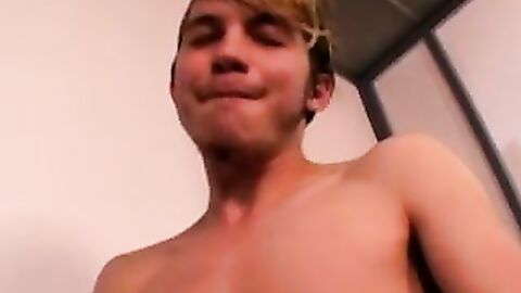 Classic amateur blowjob with twink guys and big cocks