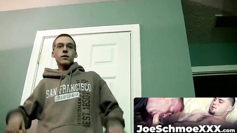 JoeSchmoeXXX.com - Nerdy looking amateur dude with glasses strips and jerks off his c