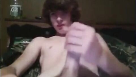 Amateur Twink Masturbating on Webcam