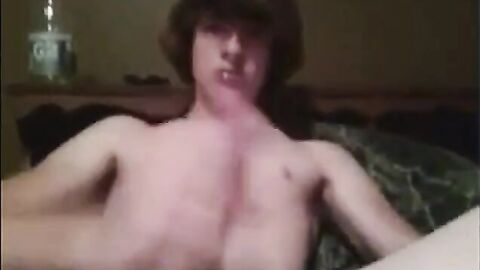Amateur Twink Masturbating on Webcam