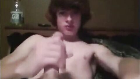 Amateur Twink Masturbating on Webcam