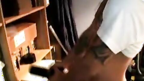 Big dick amateur young man loves playing with his fleshlight
