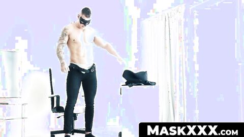 MaskXXX.com - Masked muscle dude Luke Ward's big cock wanking it well solo