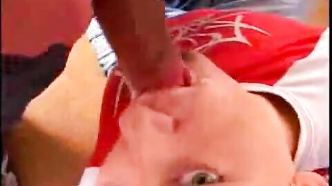 Twink's Amateur Blowjob Bukkake