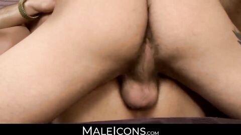 MaleIcons.com - Sexy Ty sucks and licks muscled Davey's uncut and big penis with exci