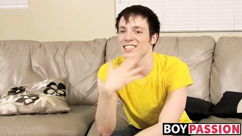 Solo masturbation and cumming with twink Jesse Jordan