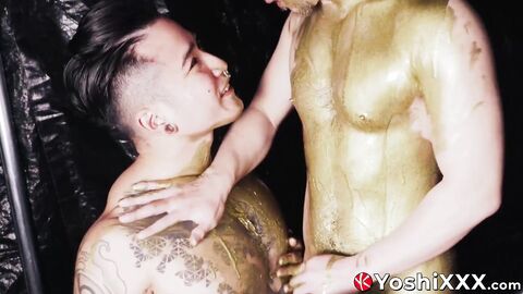 Yoshi Kawasaki and Keita gild each other in gold paint while raw breeding