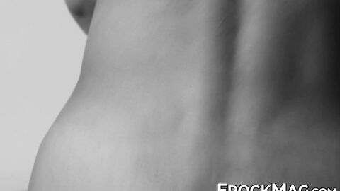 Gorgeous Chenny spreads asshole in showing off his hot body