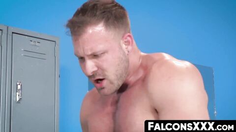 FalconsXXX.com - Big muscular hunk with a strong dick raw fucks another hunk hard
