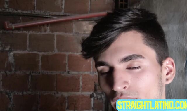 Slender gay Ross stuffed his mouth with an enormous cock for cash