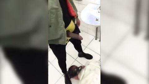 Daddy's Piss Drinking Twink in the Locker Room