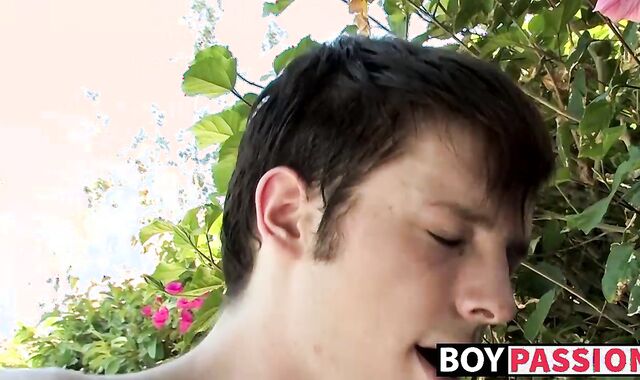 Twink blows his man before being bent over and analrailed