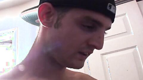 Wild woman gets pounded in a steamy FMM threesome