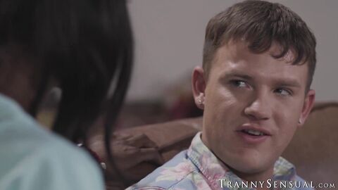 Stunning ebony tranny sucks man off and analrams him rough
