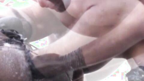 Matthieu then turns the tables and shows us that the most accomplished fisting bottom