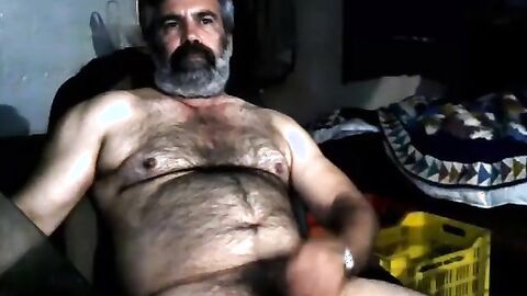 Big-Cock Greek Daddy Plays Solo