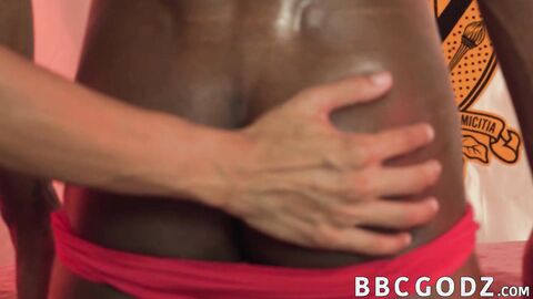 Homo stud Matie barebacked by his skinny mentor Eric Ford