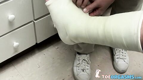 Hot Evan Heinze takes more than a foot cast in the emergency room