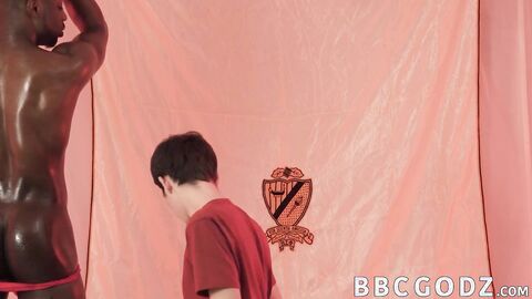 Oiled up BBC jock Tyjon bareback and jerks sub Dakota Lovell
