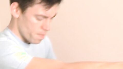 Young twink Austin Parker fucked by perfect abs boyfriend