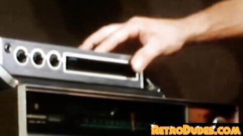 RetroDudes.com - Muscular homos touch themselves before passionate sex