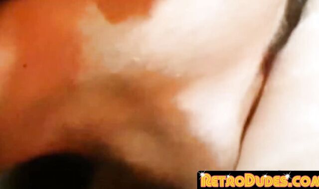 RetroDudes.com - Muscular homos touch themselves before passionate sex