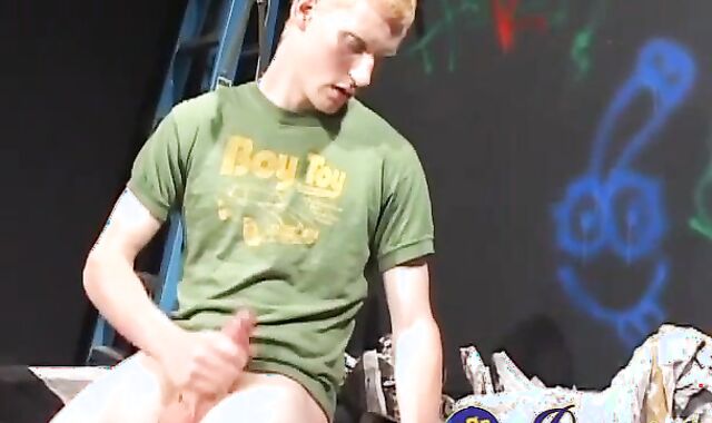 Kaos Casper strokes his massive dick immensely fast as he gets closer to cumming