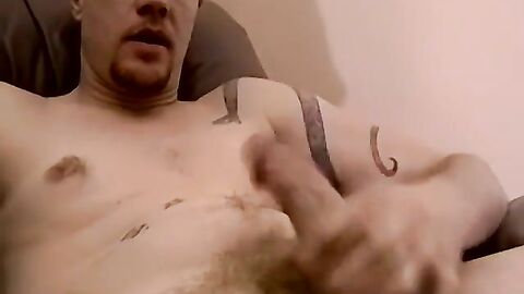 JoeSchmoeXXX.com - Hollywood loves blasting his impressive cum load all over