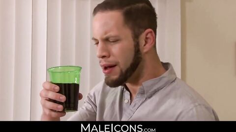 MaleIcons.com - Connor Maguire stuffing Wolf Hudson with his big and thick dick in be