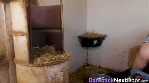 Hotties Roman Todd and Michael Del Ray in a raw flip fucking in the barn