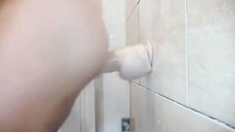 Quickie Against the Wall: Amateur Crossdresser Fun with a Sex Toy