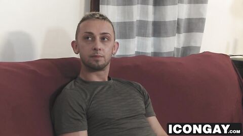 Hunks Roman Todd and Billie Ramos have dick riding session