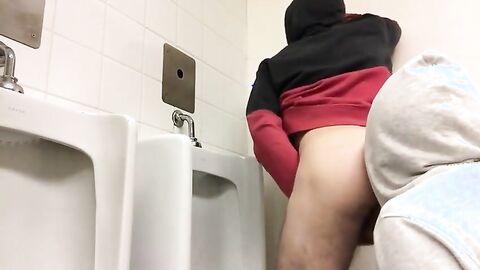 Bareback Bathhouse Orgy