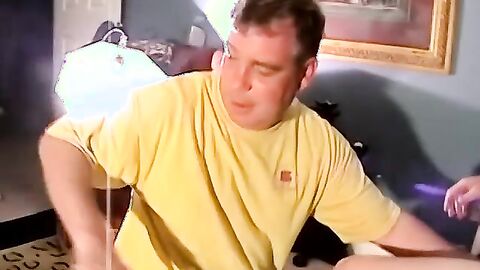 Mature homo sucks amateurs cock to help him cum faster