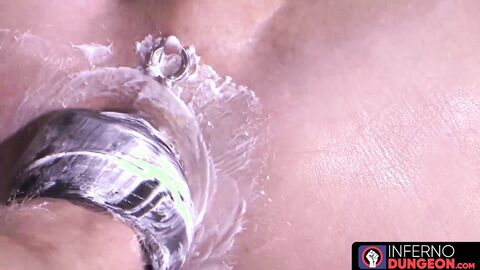 InfernoDungeon.com - Muscular homos' fisting and jerking off after oral play