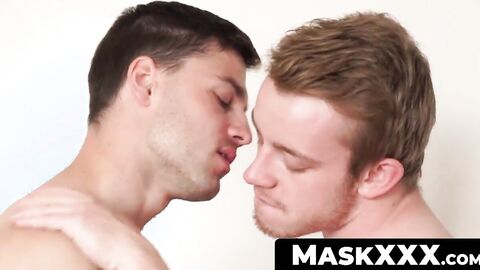 MaskXXX.com - Real estate agent barebacked by muscular homo customer with ease