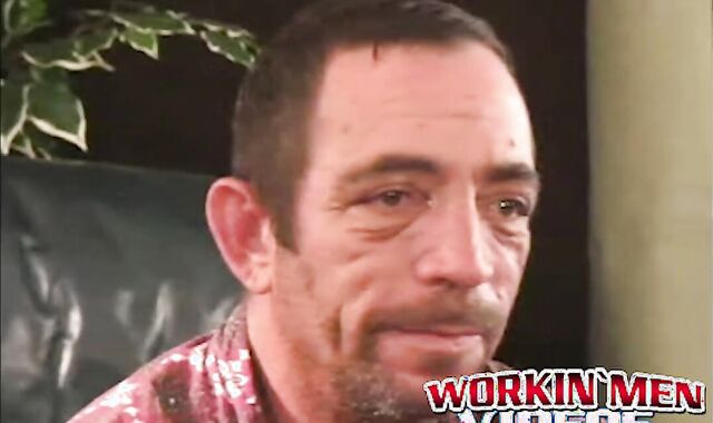 Raw dick sucking with an old mature blue collar working man