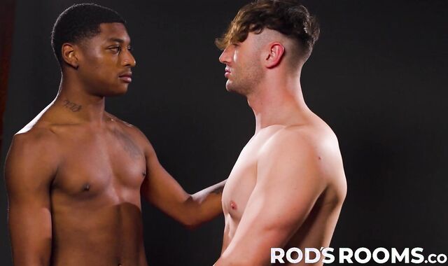 Hottie Ty Santana loves sucking fat dick Michael Boston