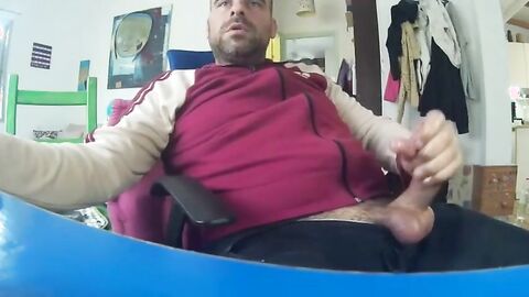 Big-Cock Bear Masturbating on Webcam