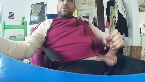 Big-Cock Bear Masturbating on Webcam