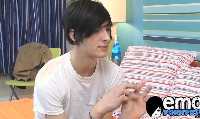Young emos Aidan Chase and Preston Andrews have anal sex
