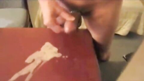 Unlimited Cum Supply for This Horny Amateur Man!